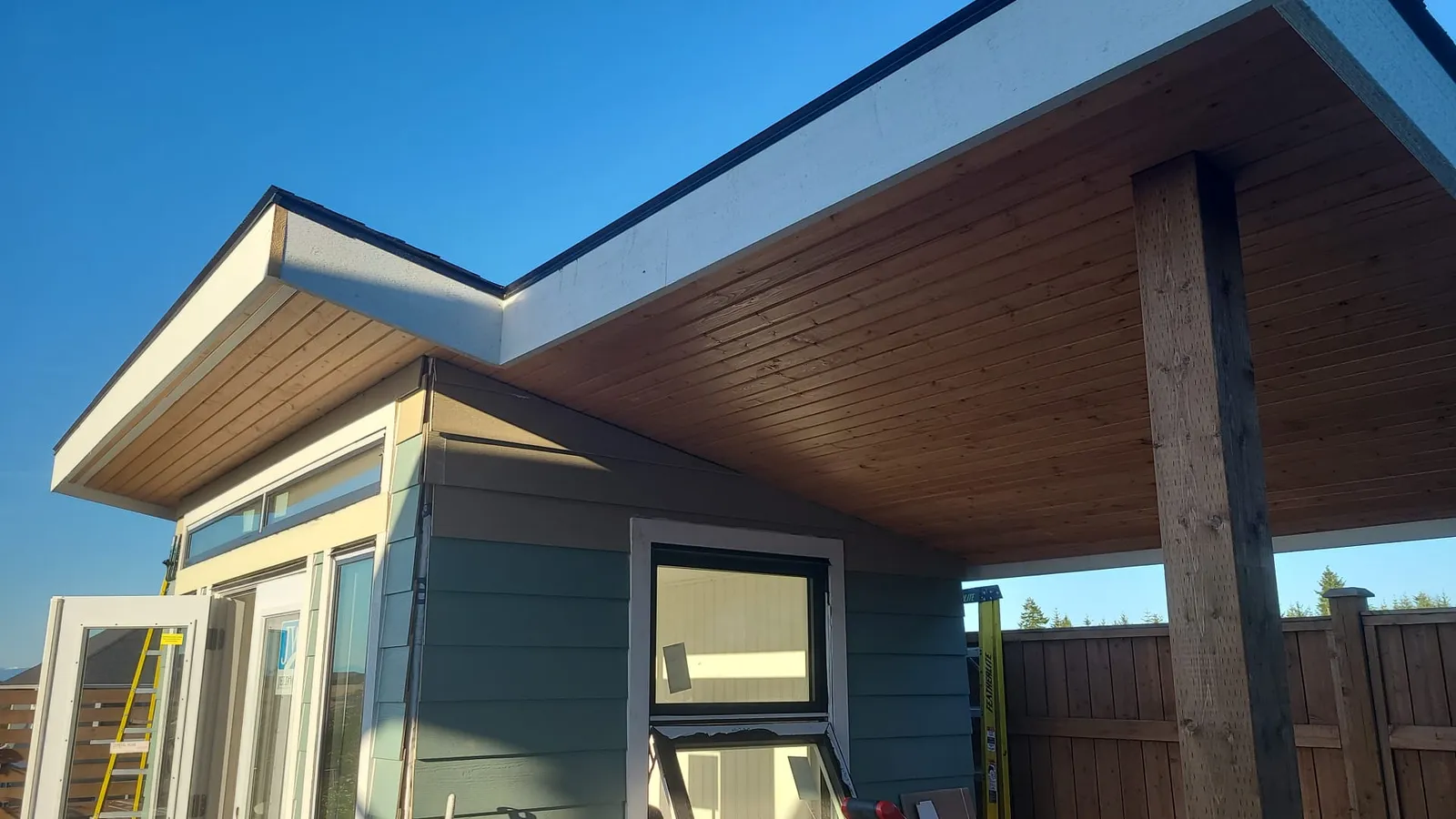 A backyard office built by EcoFusion Builders